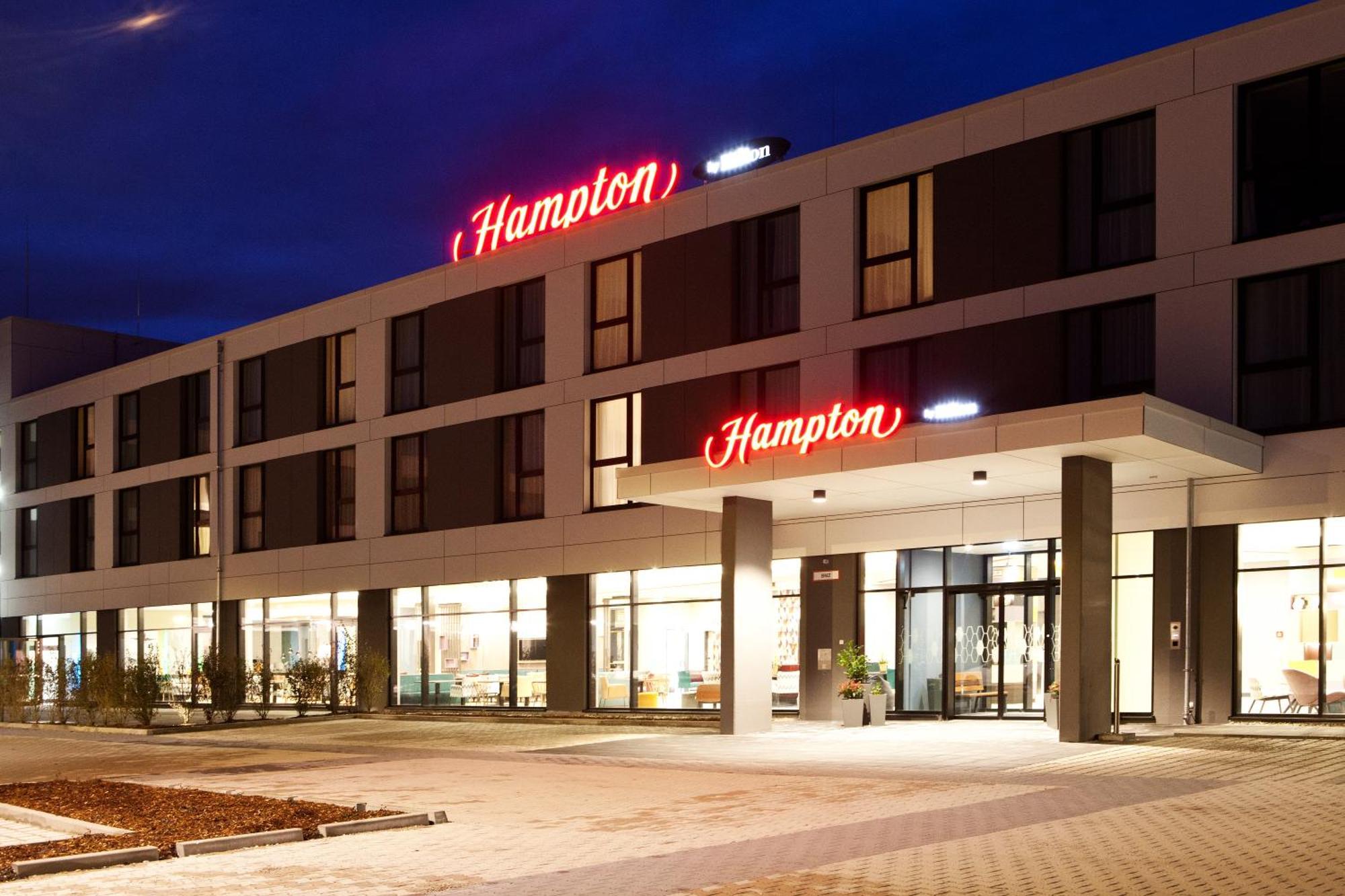 Hampton By Hilton Munich Airport South Hotel Hallbergmoos Exterior foto